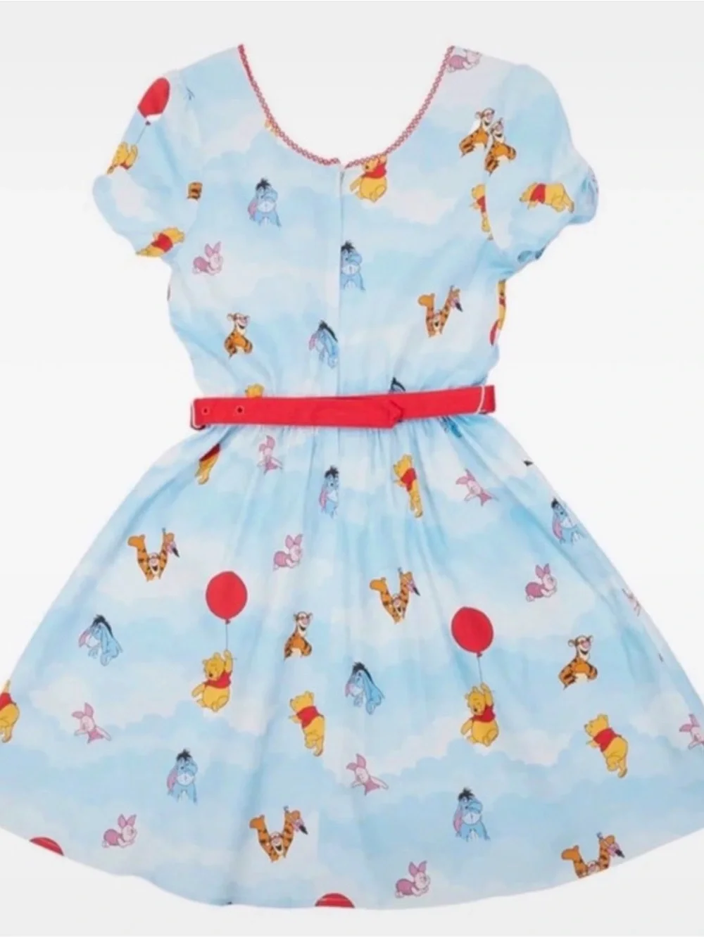 Disney Stitch Shoppe Winnie the Pooh Women's Size Small.